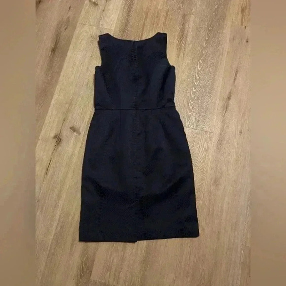 Tommy Hilfiger women's size 2 blue snake skin pattern vneck dress - Picture 4 of 6